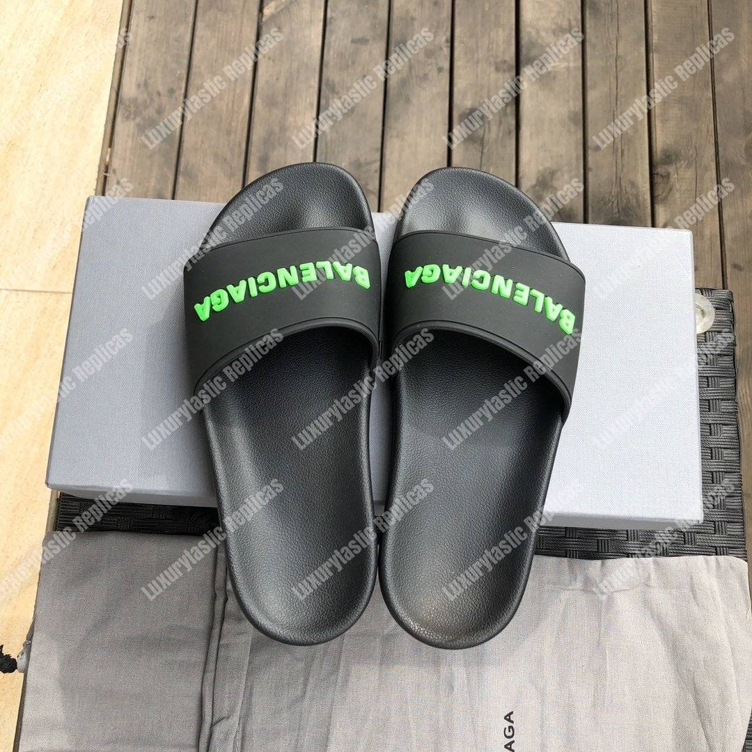 Ba*len*cia*ga pool slide sandal black/fluo green