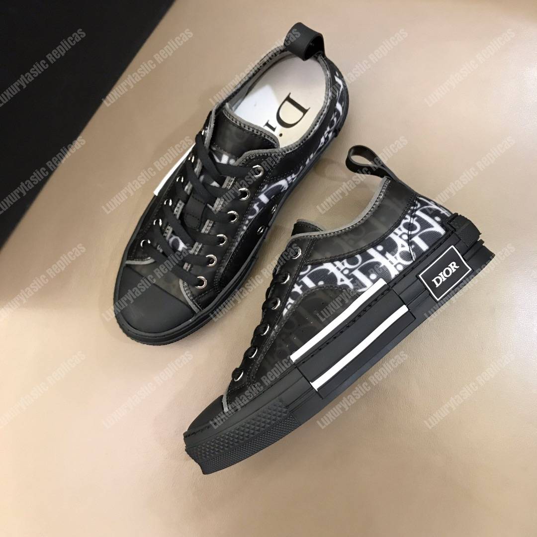 D*or “b23” low-top D*or oblique sneaker