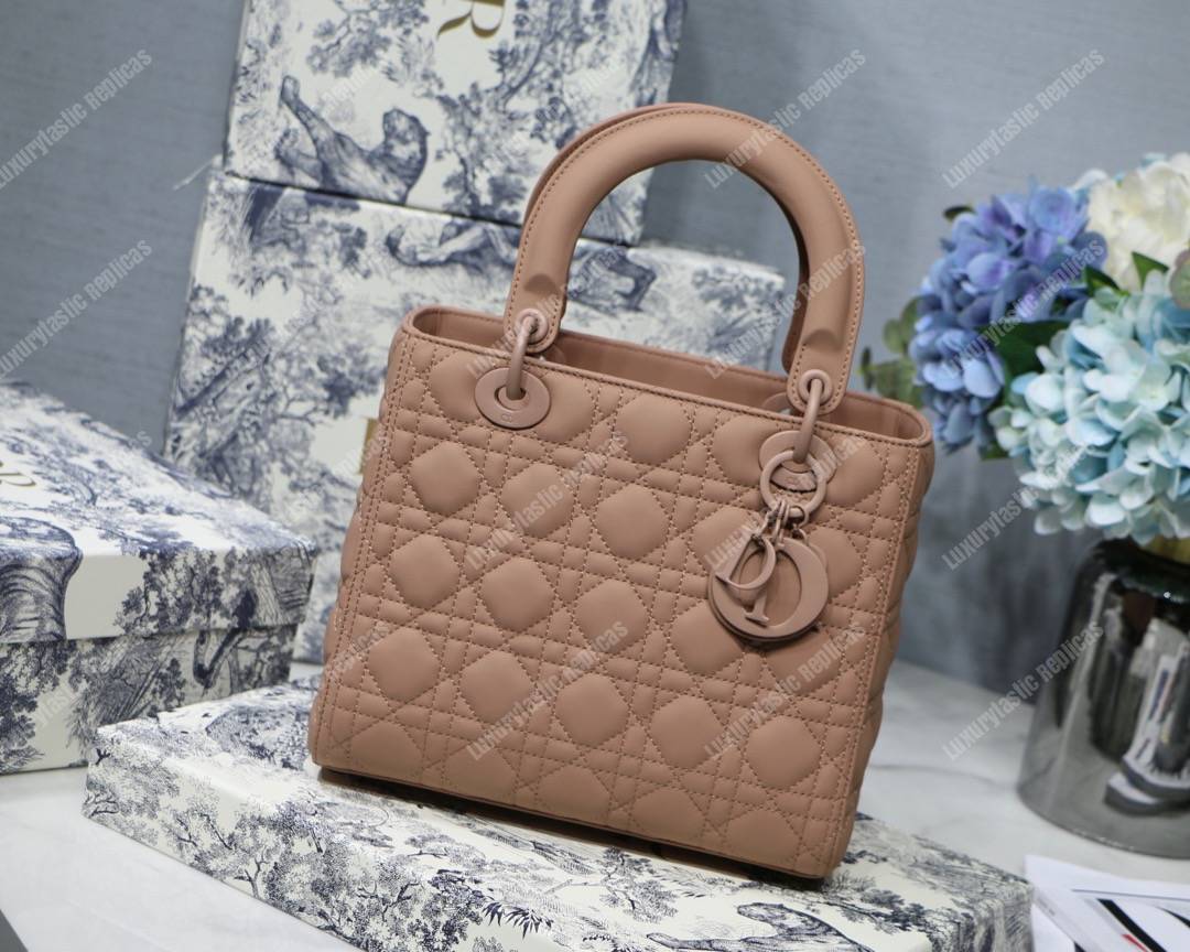 lady D*or ultra-matte medium bag pink