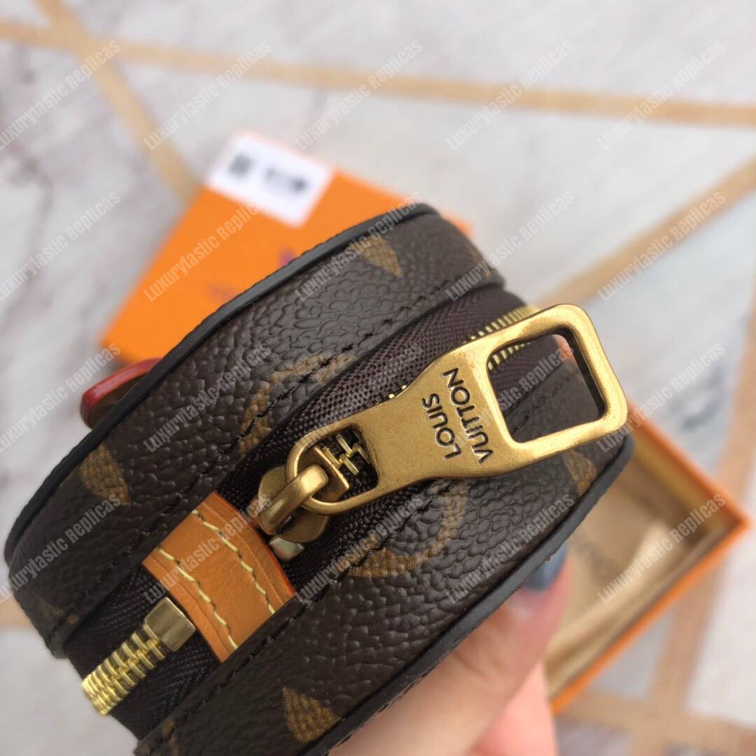 LV Round Case Monogram