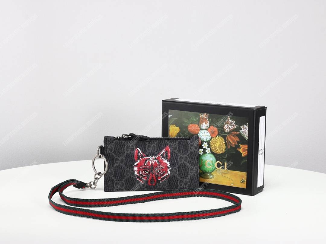 G*u*i wolf print gg sup*e card case keychain strap