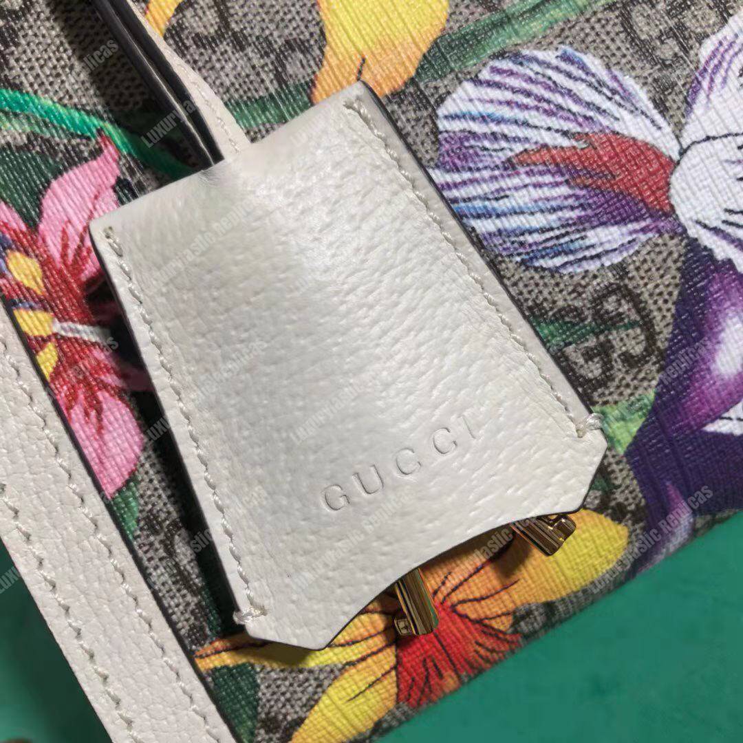 G*u*i padlock small shoulder bag white flora