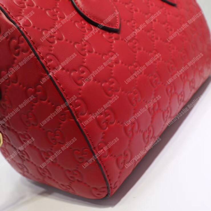 G*u*i signature medium top handle bag red