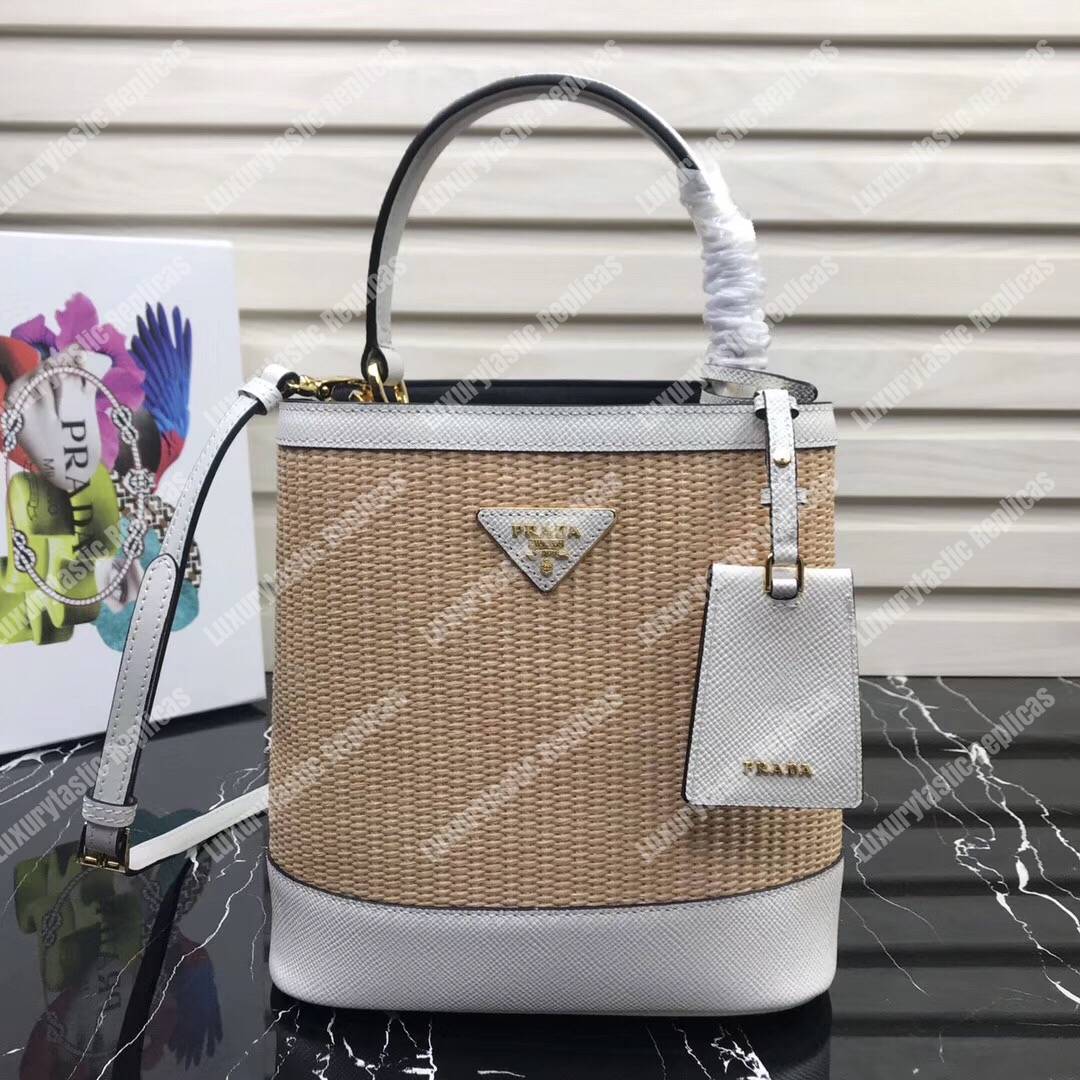 Pra*a panier medium straw bag white