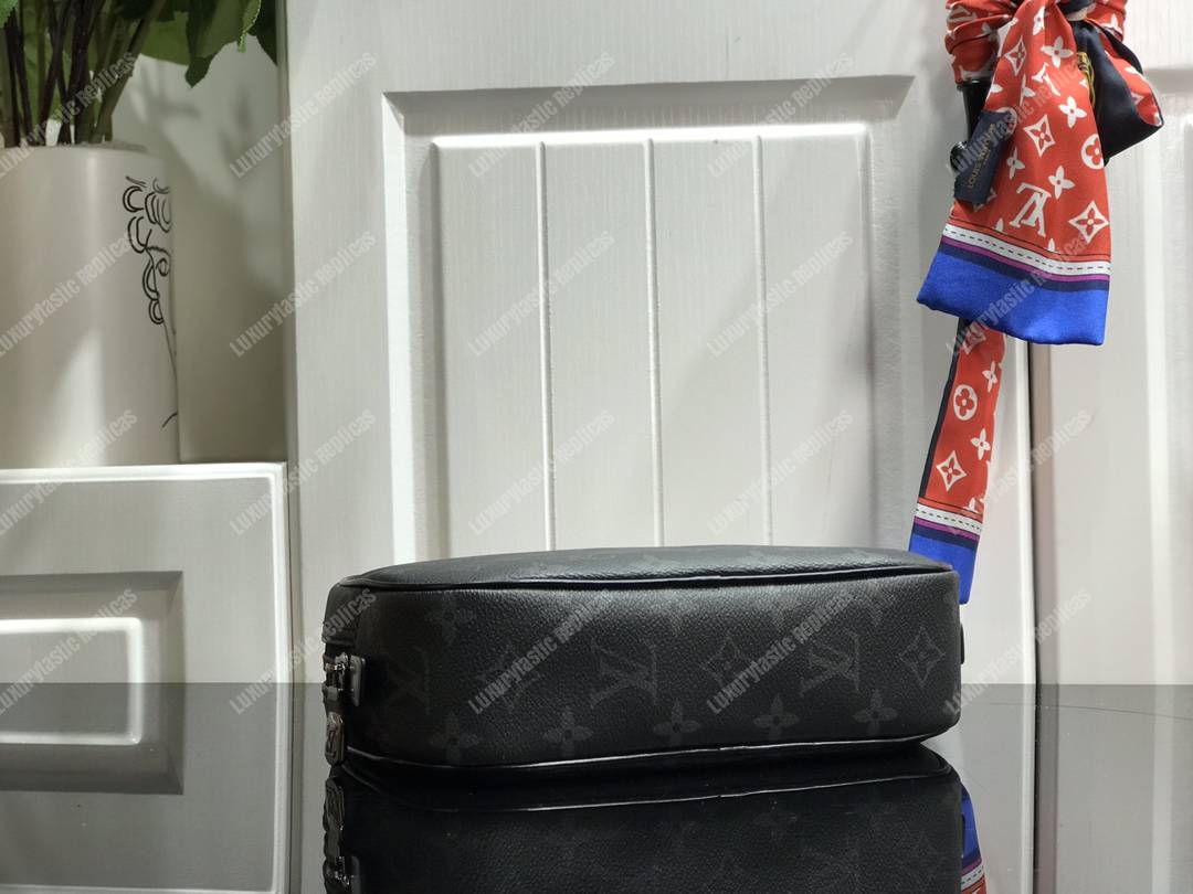 LV Toilet Pouch PM Monogram Eclipse